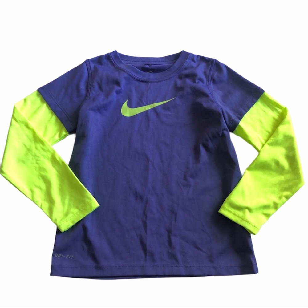 Nike tee